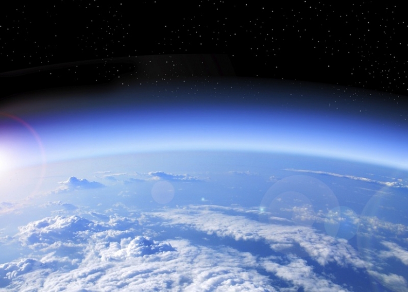 Ученые заявили, что озоновая дыра над Антарктидой начала уменьшаться