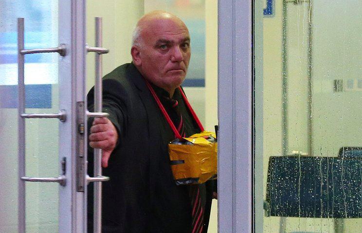 Злоумышленник, угрожавший устроить взрыв в банке в центре Москвы, сдался полиции
