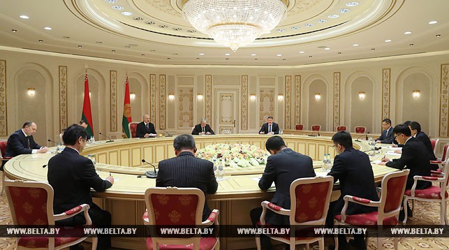Лукашенко заявляет о готовности поддержать новые совместные проекты с китайской корпорацией 