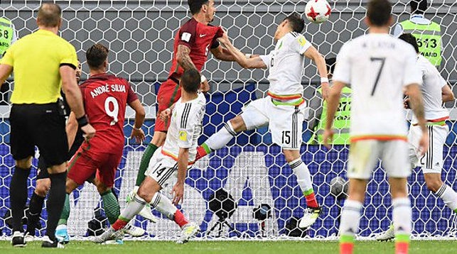 Футболисты Португалии сыграли вничью с Мексикой, чилийцы победили Камерун в Кубке конфедераций