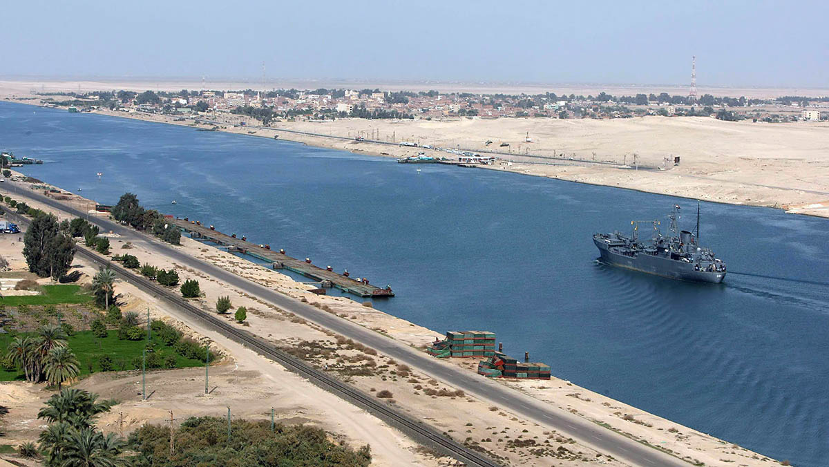 Египет собирается построить тоннели под Суэцким каналом