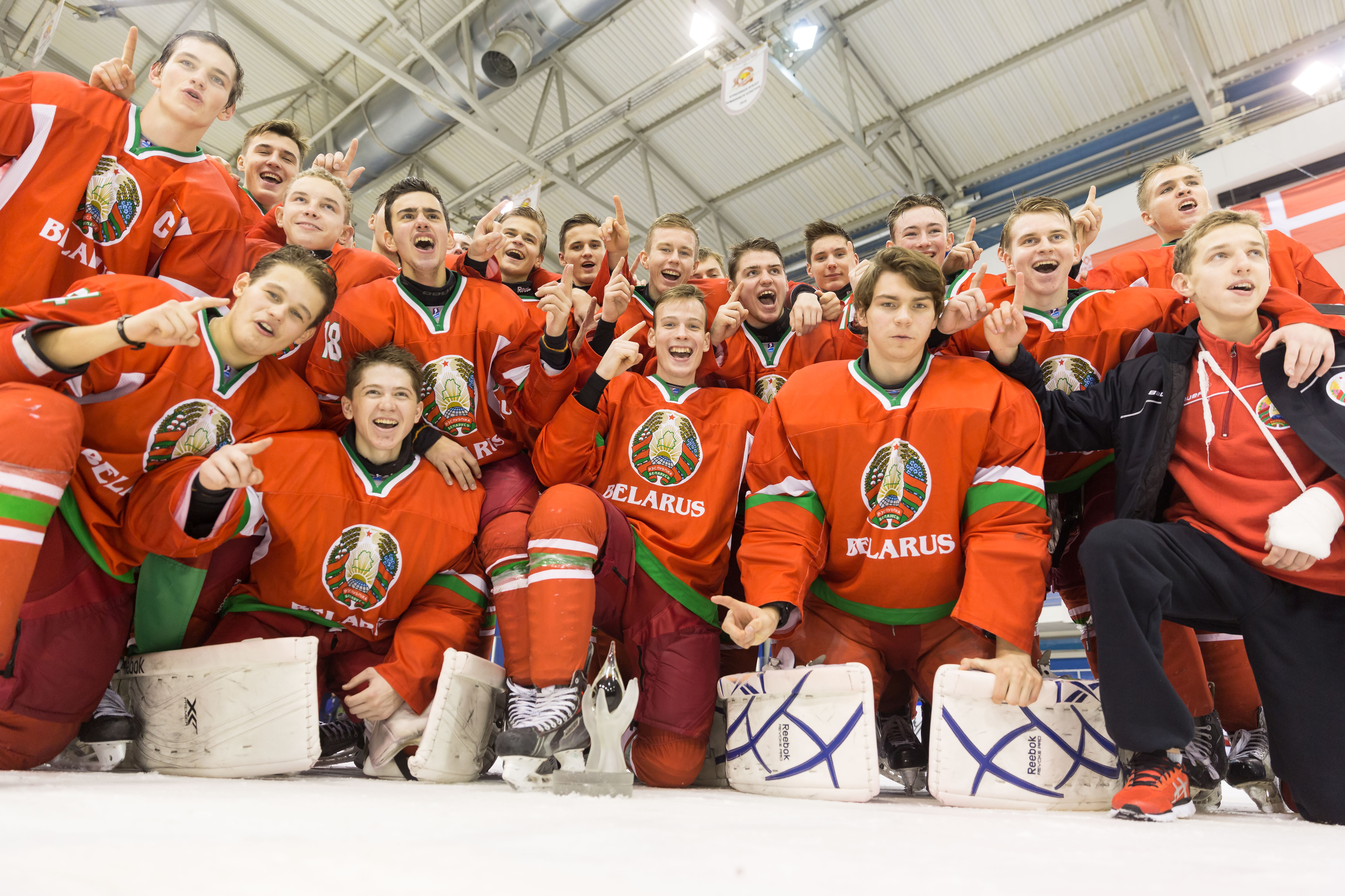 Международный турнир по хоккею среди юниоров «Кубок Дружбы» завершился победой сборной Беларуси 