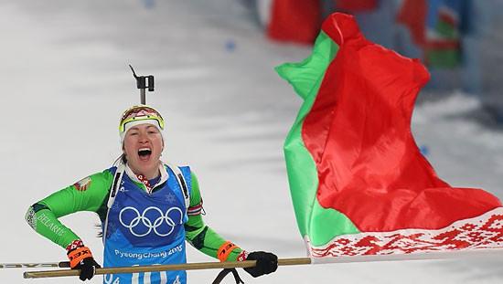 Лукашенко наградил белорусских биатлонисток — олимпийских чемпионок орденами «За личное мужество»