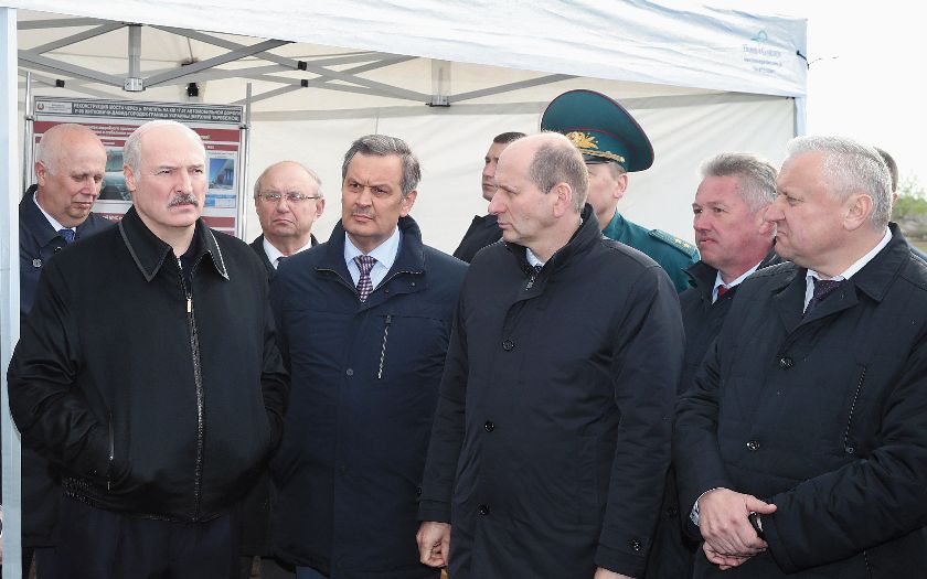 Президент Беларуси Александр Лукашенко находится в рабочей поездке в Гомельскую область. Она началась с жемчужины Полесья — древнего Турова