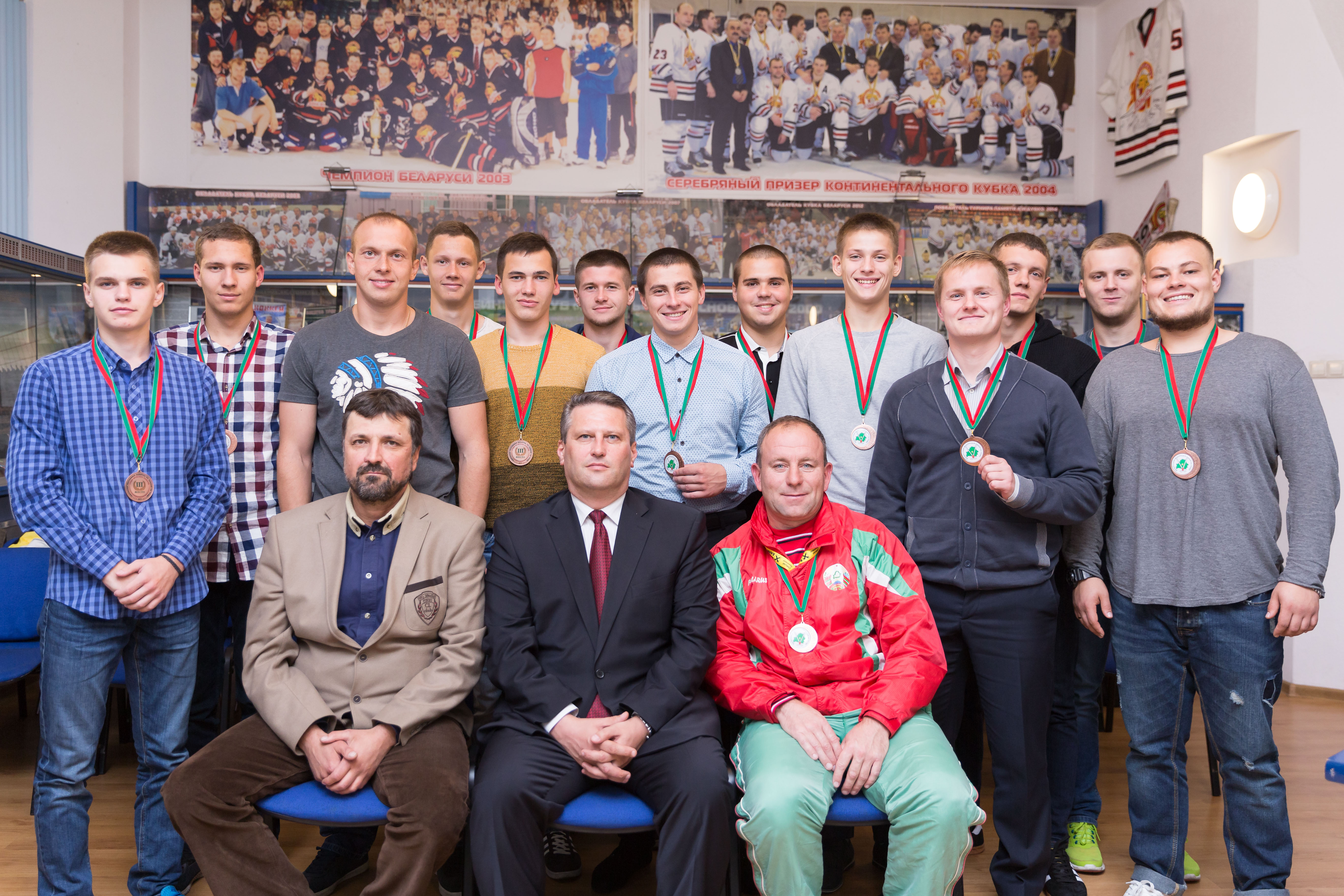 Чествование сборной Гомельской области, занявшей третье место в чемпионате Республики Беларусь по хоккею на траве 2016-2017