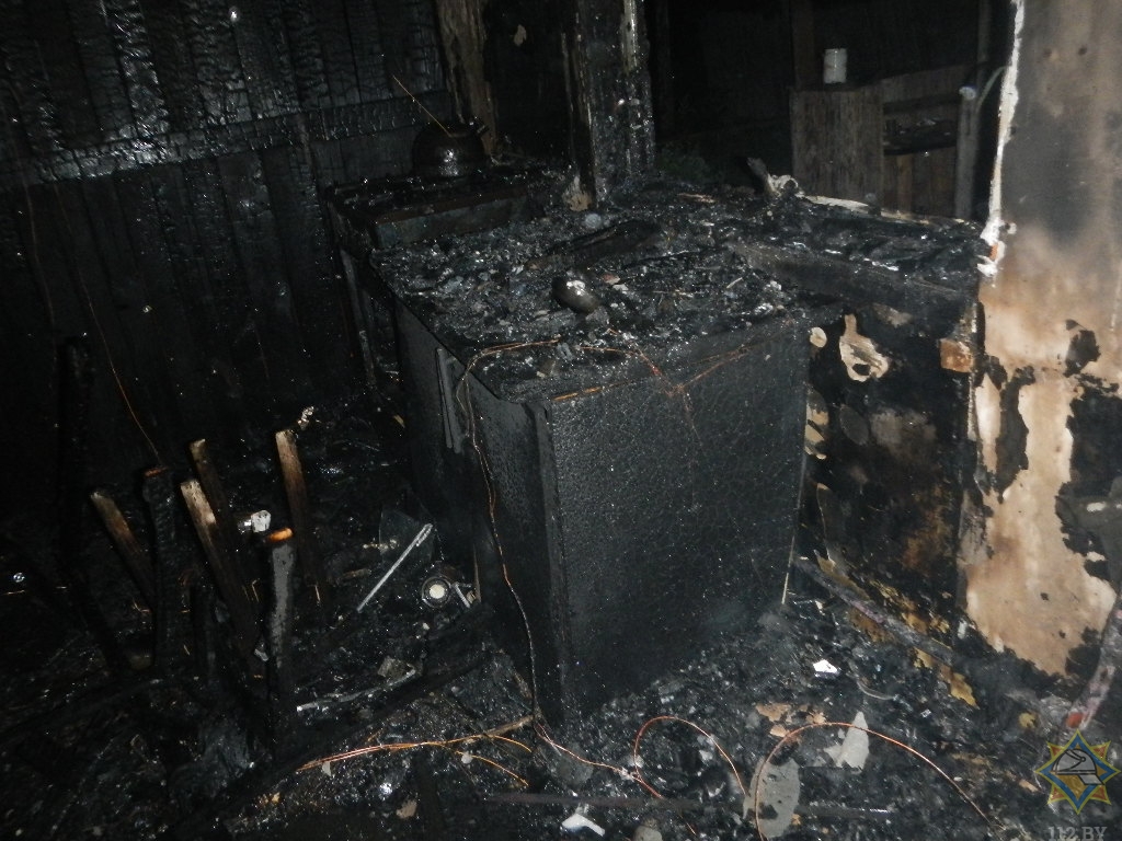 На пожаре в Речице погиб 30-летний мужчина  