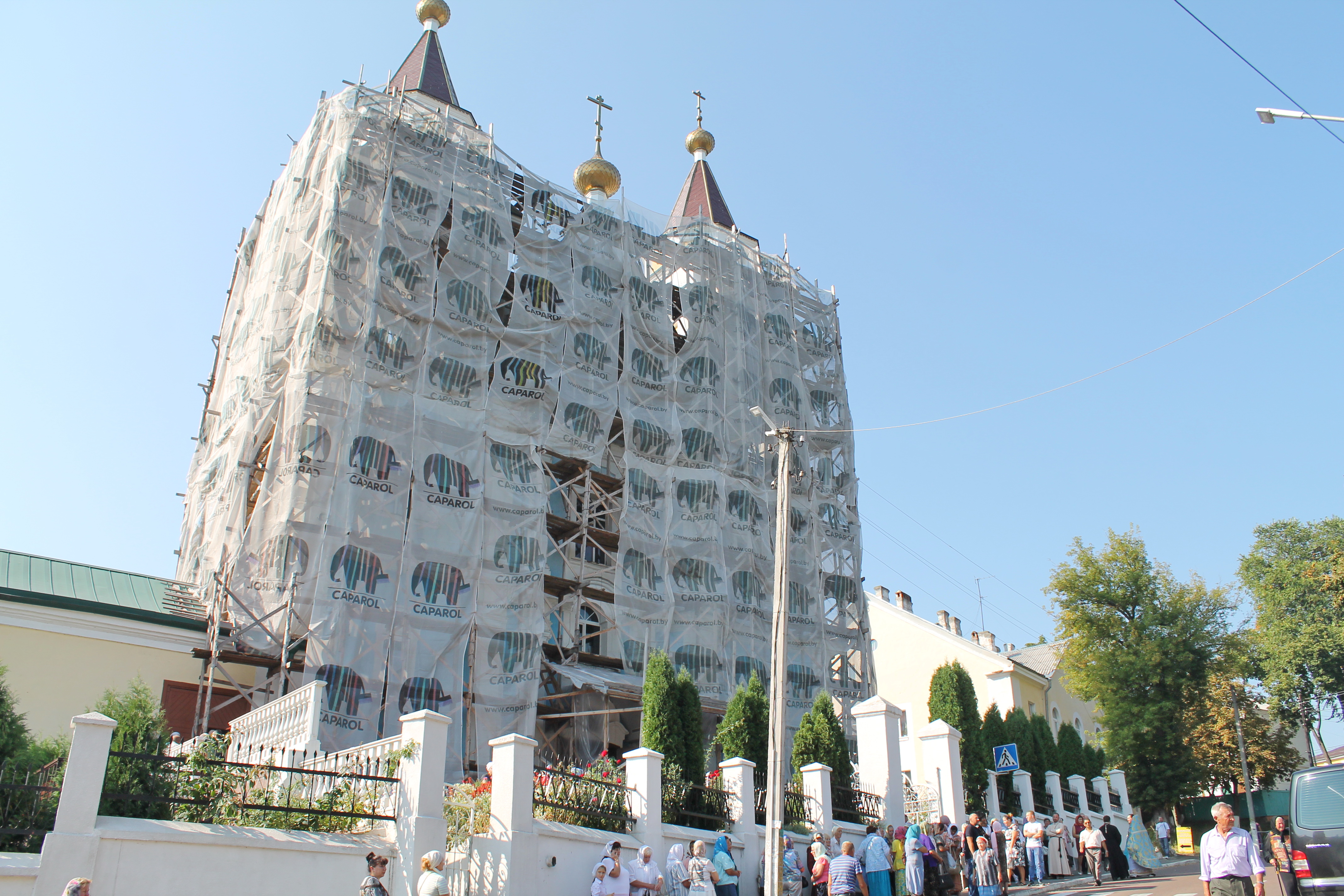 Сегодня в Мозыре начался крестный ход из кафедрального Свято-Михайловского собора в Юровичский монастырь