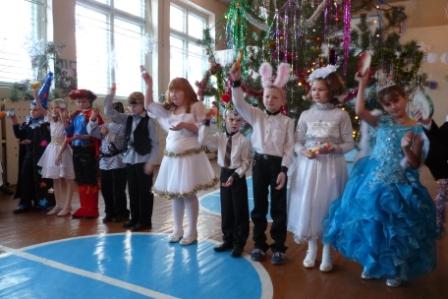 Веселиться у новогодних елок гомельские старшеклассники будут со своими ровесниками из России и Украины