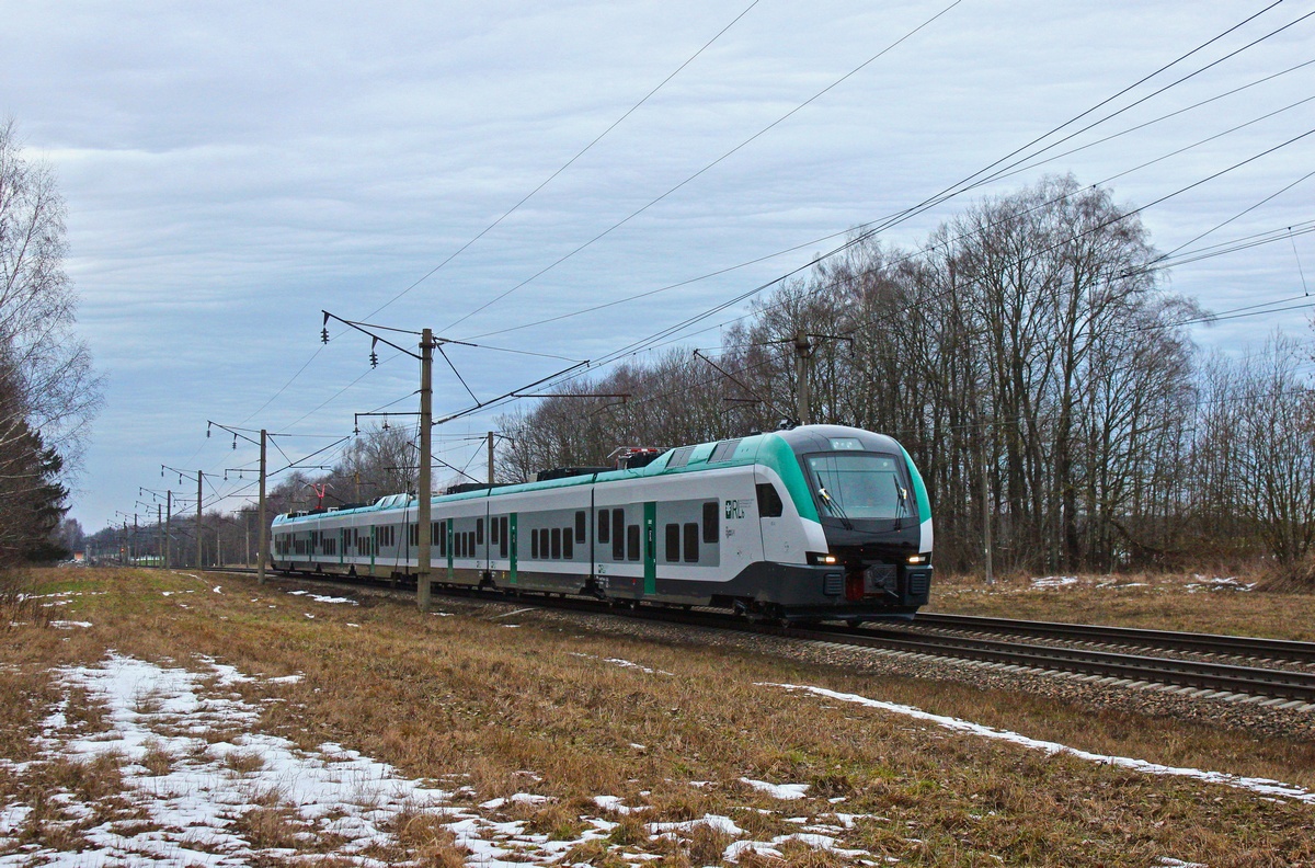 Электричка «Штадлер» проходит испытание перед выходом на маршрут в Гомель и Брест