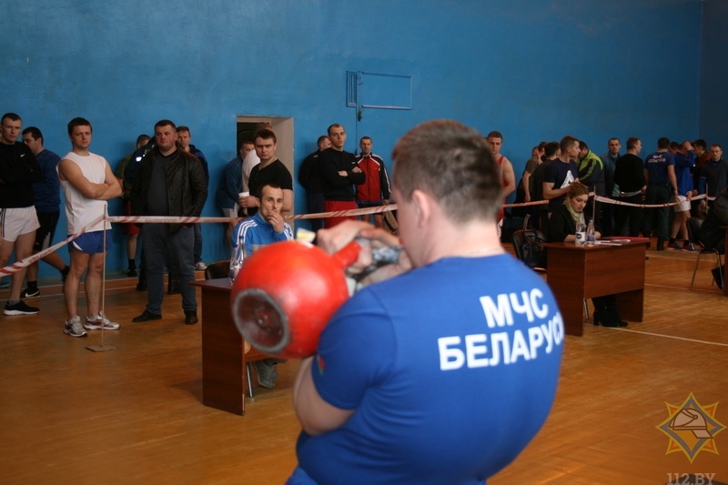 В Мозыре состоялся чемпионат Гомельского областного управления МЧС по гиревому спорту