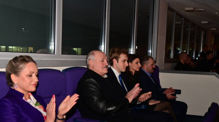 Лукашенко в Минске присутствует на благотворительном фестивале 