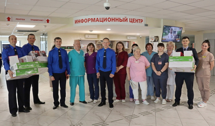 УСК по Гомельской области поблагодарили медработников городской клинической больницы скорой медицинской помощи за самоотверженный труд