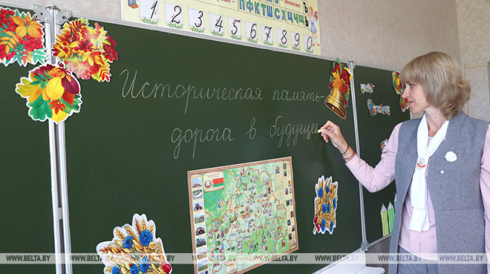 Лукашенко - педработникам: сохраняя преданность своему делу и любовь к детям, вы создаете будущее Беларуси