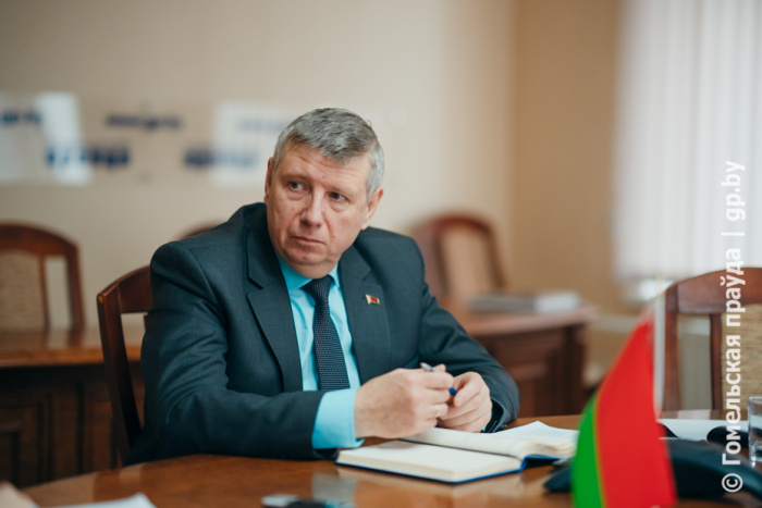 Первый заместитель председателя Гомельского областного суда Сергей Шевцов объяснил, как постановка на учет в милиции может сказаться на будущем ребенка