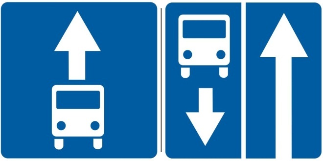 Стрелка автобус. Знаки в общественном транспорте. Дорожный знак общественный транспорт. Дорожный знак автобусная полоса. Знак движение автобусов.
