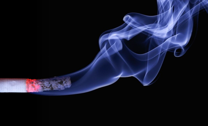 В Гомеле из-за неосторожного курения на женщине загорелась одежда