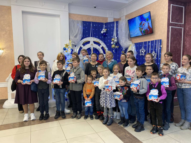 Областное отделение Белорусского детского фонда подарило праздник детям-сиротам в Мозыре 