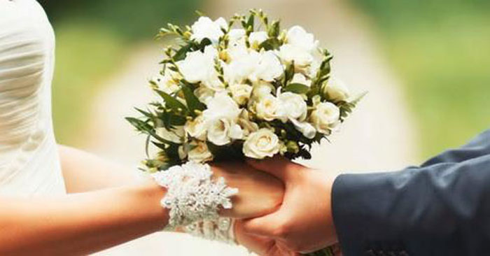 В тренде итальянская свадьба и пыльные цветы. Как создать праздничное настроение и не переборщить с украшениями