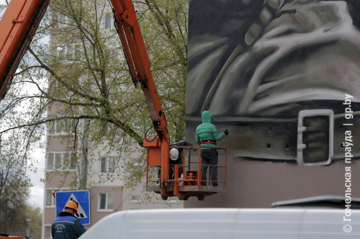 Если хотите мурал – подготовьте эскиз: неравнодушные гомельчане хотят нанести на стену дома портрет Василия Серегина