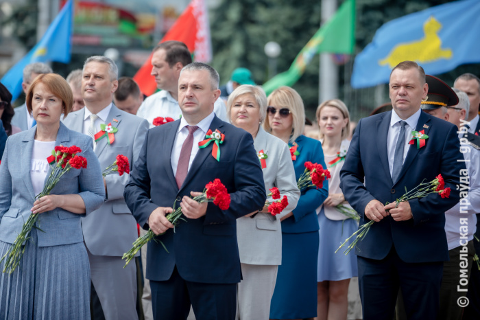 Вспомните героев священной войны: гомельчане собрались на митинг-реквием у Вечного огня 