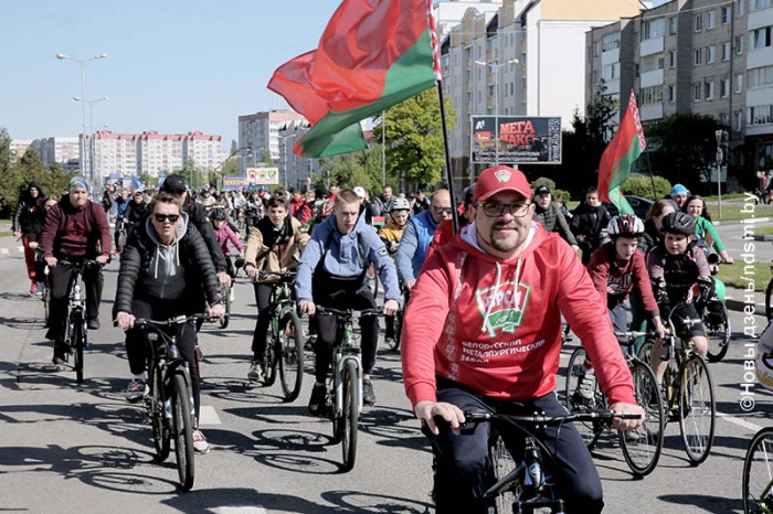 ФОТОФАКТ: в Жлобине прошел велопробег «Мы помним! Мы чтим!»