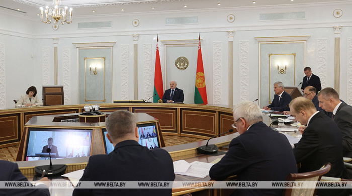 Лукашенко насторожен ситуацией в гомельском и витебском АПК. О чем предупреждает Президент?