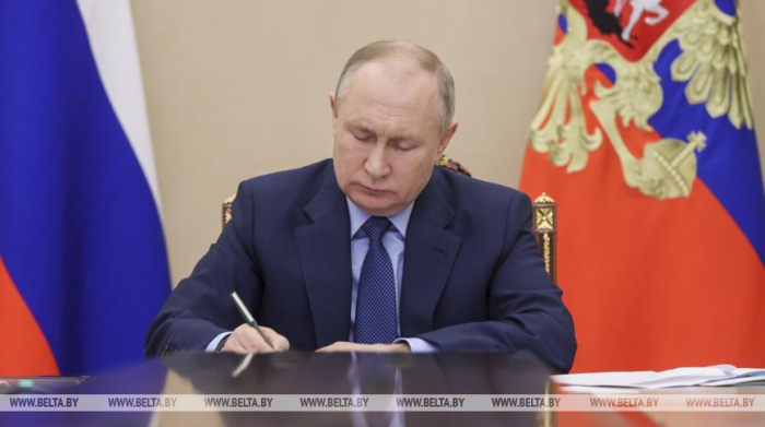 Путин подписал закон о приостановке участия Российской Федерации в ДСНВ