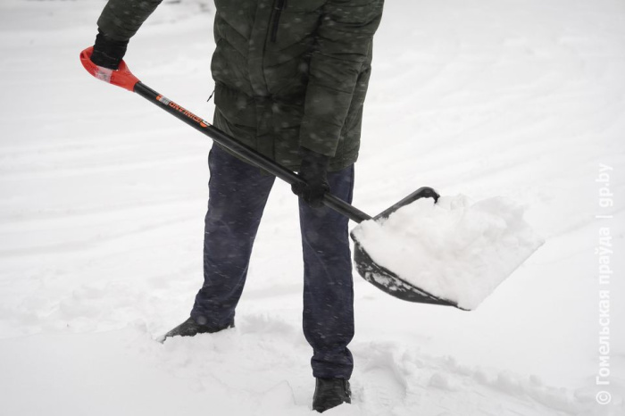 Горячие линии БРСМ по уборке снега работают в Гомеле