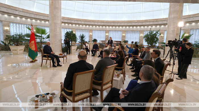 "Разделяю ваши позиции и подходы". Путин поделился впечатлениями от пресс-конференции Лукашенко