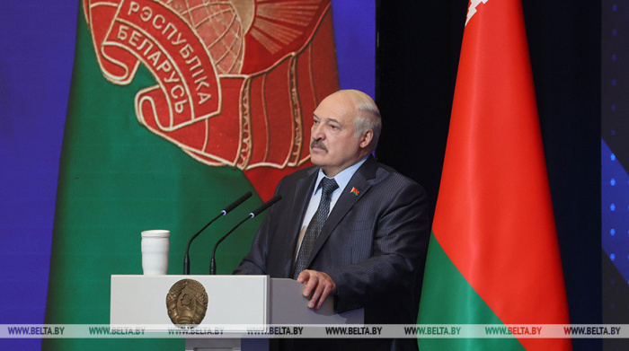 Президент Беларуси: будем бороться против тех партий, которые поставят своей целью разрушать страну
