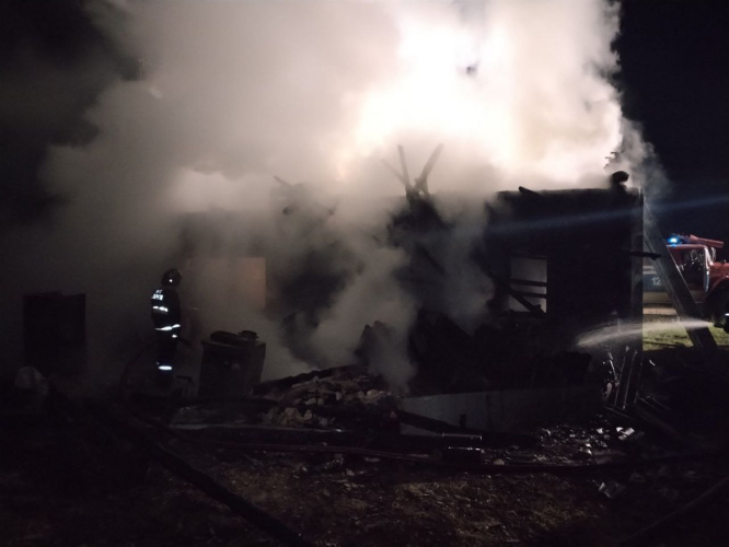 На пожаре дома в Светлогорском районе погиб мужчина