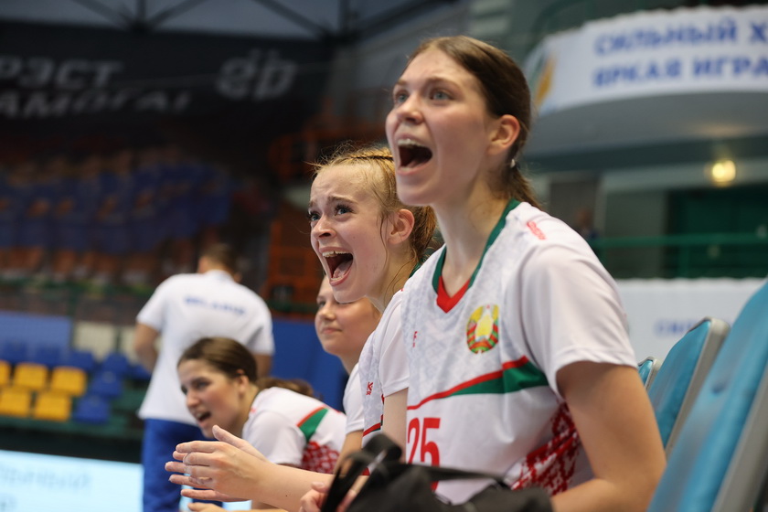 Гандбол на II Играх стран СНГ: белоруски справились с узбечками, россиянки с неприличным счетом разгромили киргизок