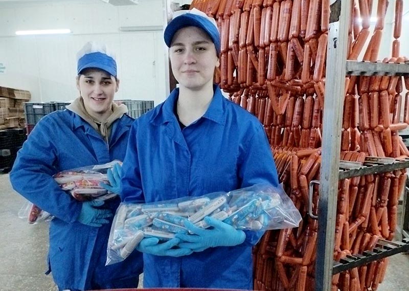На Жлобинском мясокомбинате впервые работает студенческий производственный отряд