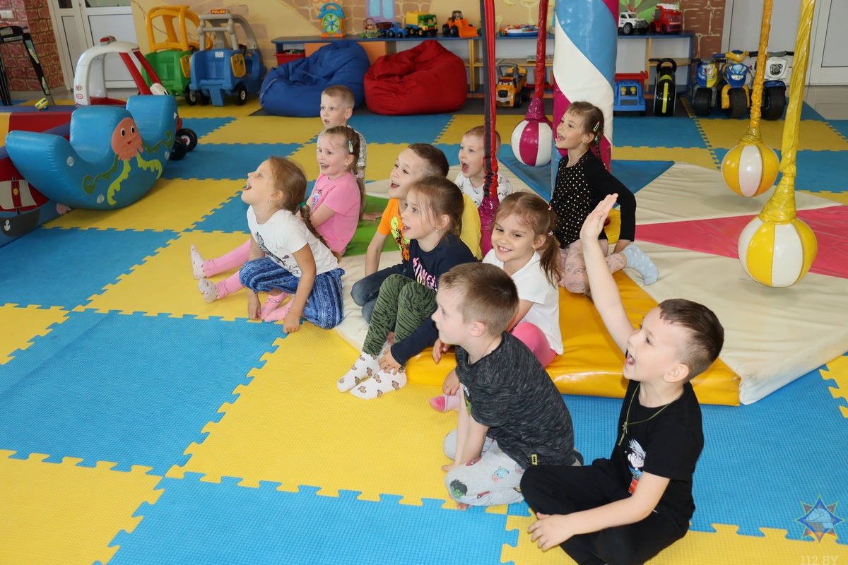 Безопасность детей на первом месте: в Мозырском районе в имиджевом центре МЧС прошло мероприятие 