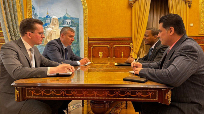 Послы Беларуси и Омана обсудили экономическое сотрудничество Минска и Маската