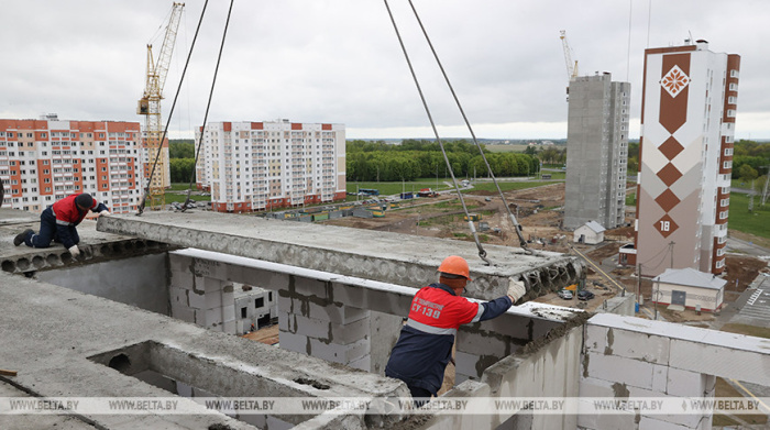 ФОТОФАКТ: Активными темпами ведутся строительные работы в районе ул. Федюнинского в Гомеле