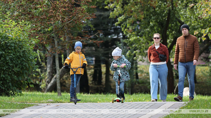 Белстат: в Беларуси 43,7% семей имеют детей моложе 18 лет
