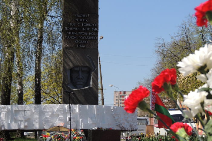 Гомельчанин предлагает отреставрировать мемориал в областном центре, и даже готов подключиться к субботнику