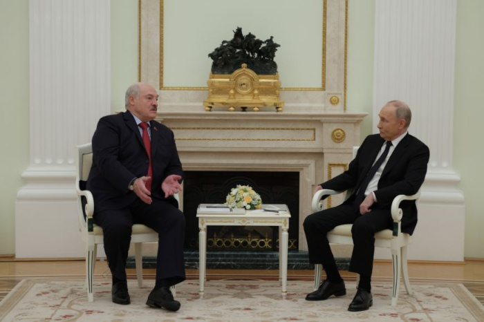 Лукашенко и Путин на встрече прокомментировали "планы захватить Европу"
