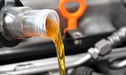 Моторное масло: виды, особенности выбора