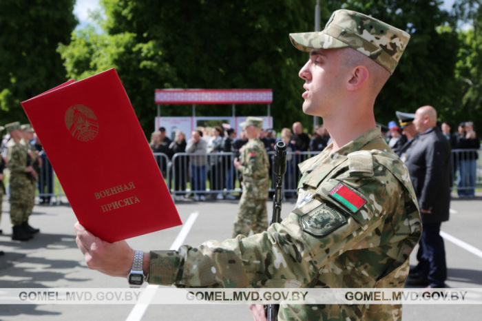 В войсковой части 5525 внутренних войск МВД более 70 новобранцев приняли военную присягу