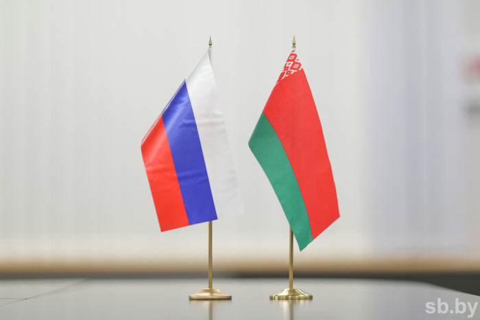 Беларусь намерена увеличить поставки грузовой, сельскохозяйственной и пассажирской техники в Псковскую область