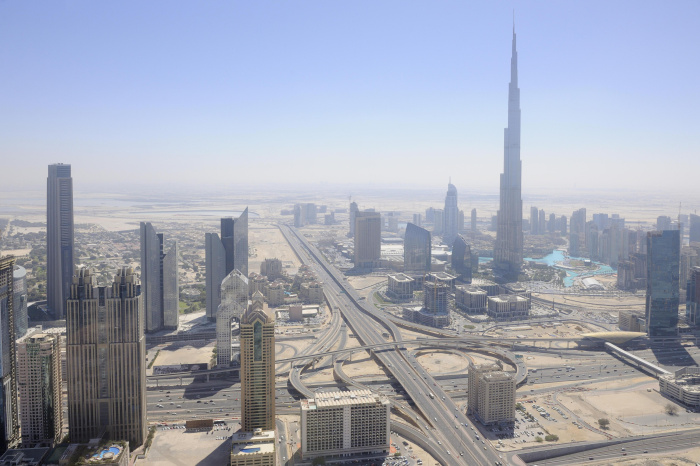 В Дубае ощущается +62 °С из-за «городского острова тепла». Что это за явление?
