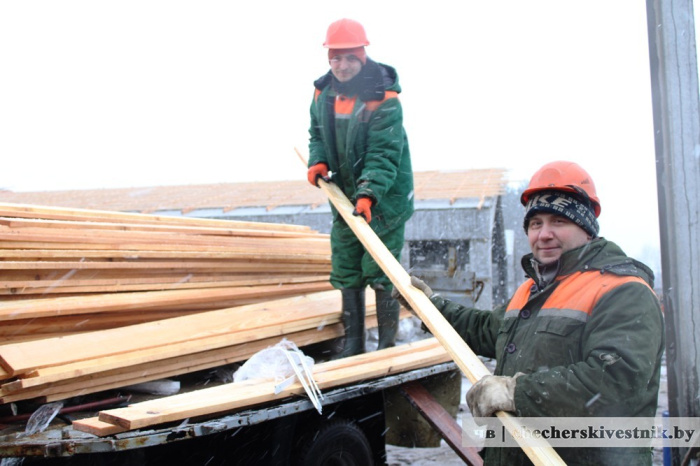 Как проходит стройка на ферме в Чечерском районе, рассказала директор сельхозпредприятия «Отор» Татьяна Струк