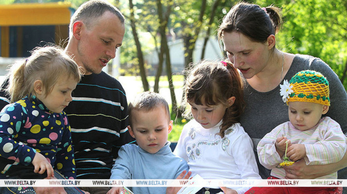 В Минтруда рассказали, какие мероприятия пройдут в Беларуси ко Дню семьи