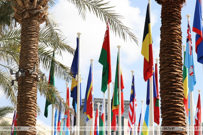 Глаз: делегация Беларуси во главе с Лукашенко уже начала работу в ОАЭ на Всемирном саммите по климату