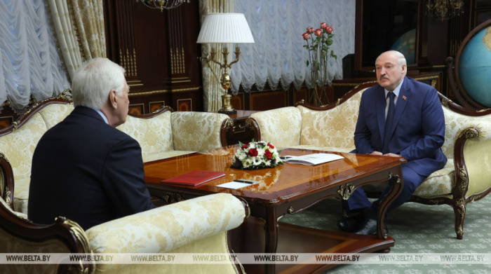 Лукашенко на предстоящей встрече с Путиным намерен обсудить вопрос импортозамещения