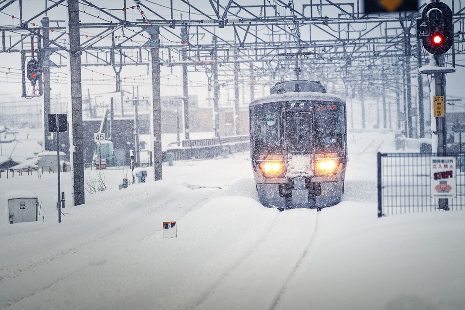 поезд зима.jpg