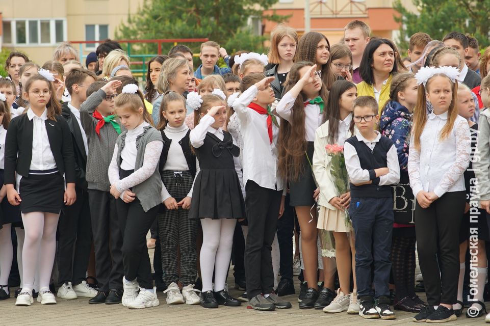 53 школа гомель. 74 Школа Гомель. Школа 1 Гомель. Школа 53 Гомель. Гомель школа номер 9.