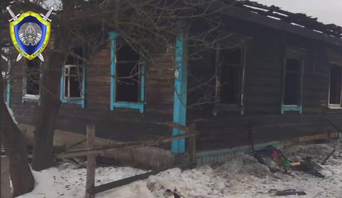 В Житковичах на пожаре погибло двое детей. Следователи проводят проверку